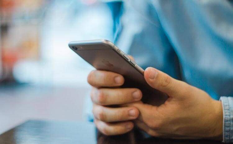 Gọi đến số hotline Bảo Việt Nhân thọ để được hỗ trợ