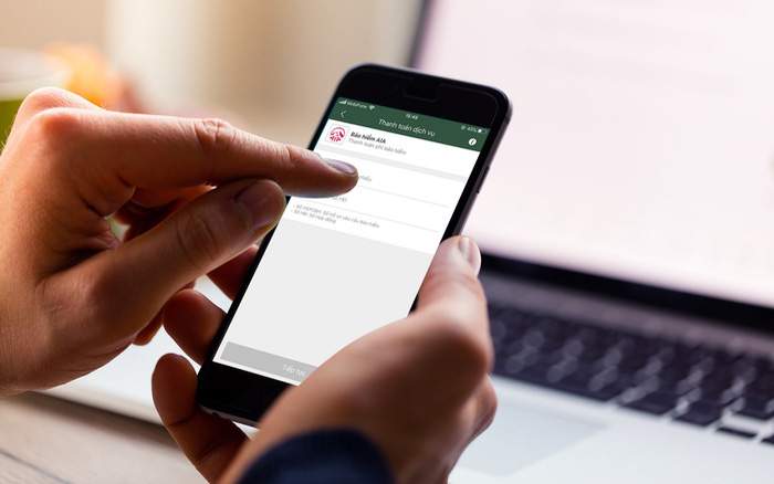Gọi đến số hotline của AIA để được hỗ trợ