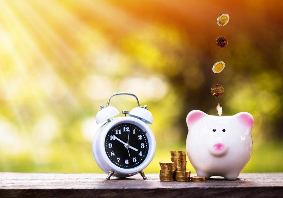 Bạn cần tiết kiệm và đầu tư bao nhiêu mỗi tháng để khi về hưu có được mức sống như hiện tại?