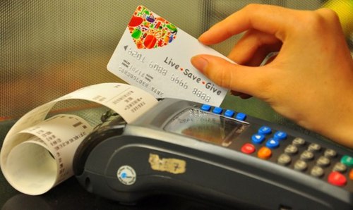 3 thói quen nên hạn chế trong việc sử dụng thẻ tín dụng