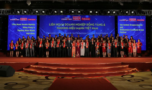 thebank_fecreditvinhdunhangiaithuong_thuonghieumanhvietnam_1492166850