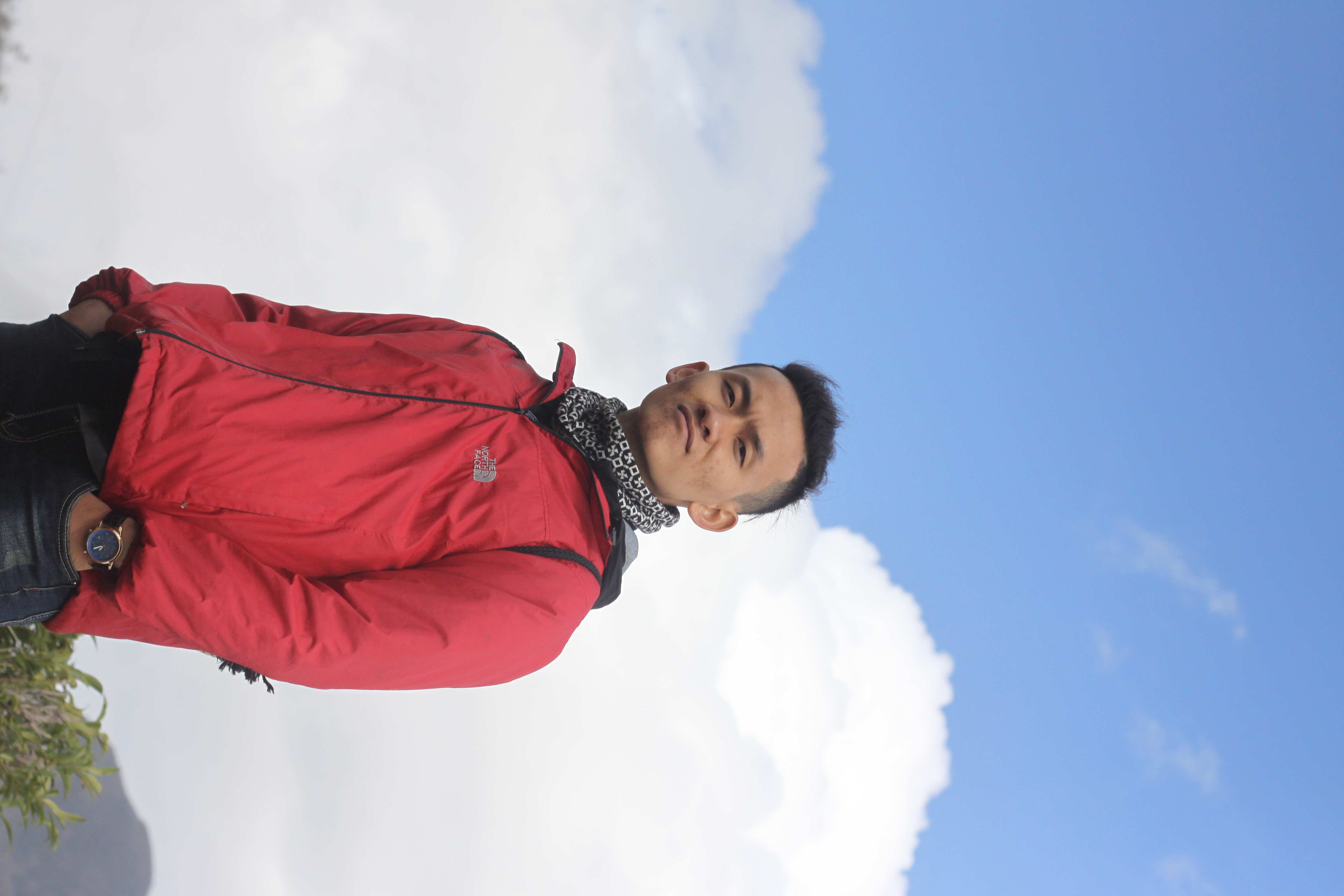 Chuyên gia Hoang Tu