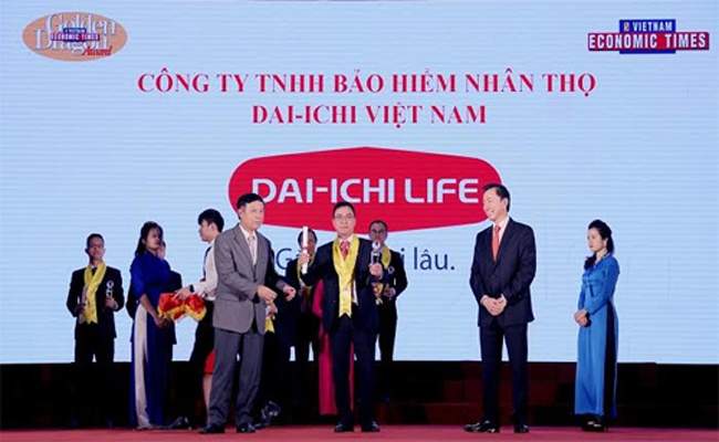 thebank_giuvungthuonghieucongtybaohiemnhanthototnhat_1496911211