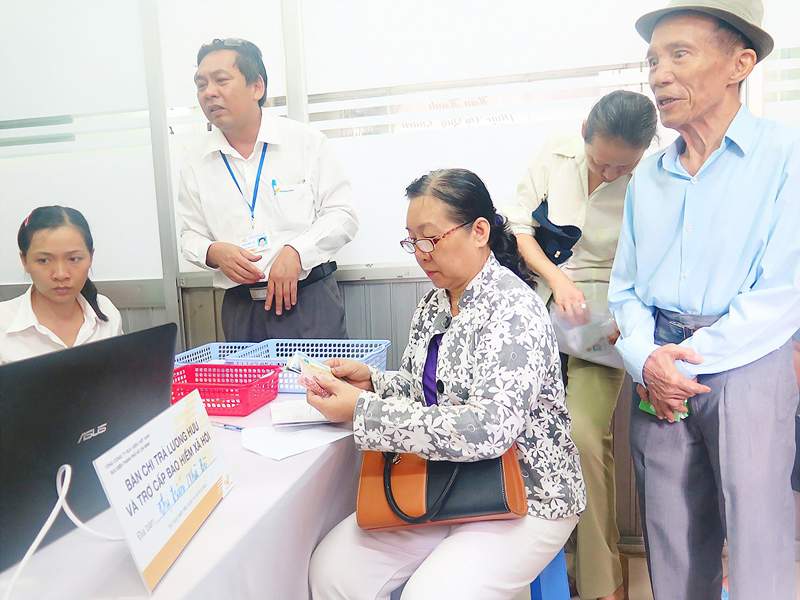 thebank_giaiphaptaichinhtuyetvoichonguoigiamangtenvaytinchapluonghuu_3_1509358324