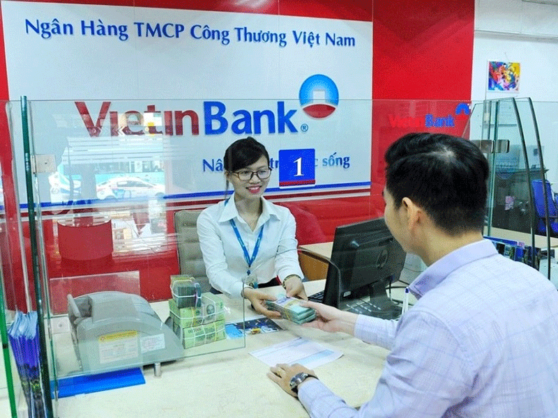 Khách hàng đăng kí mở thẻ tín dụng VietinBank