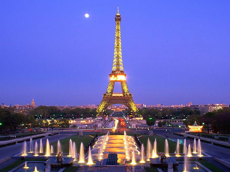 Bảo hiểm du lịch là điều kiện quan trọng để xin visa sang Pháp