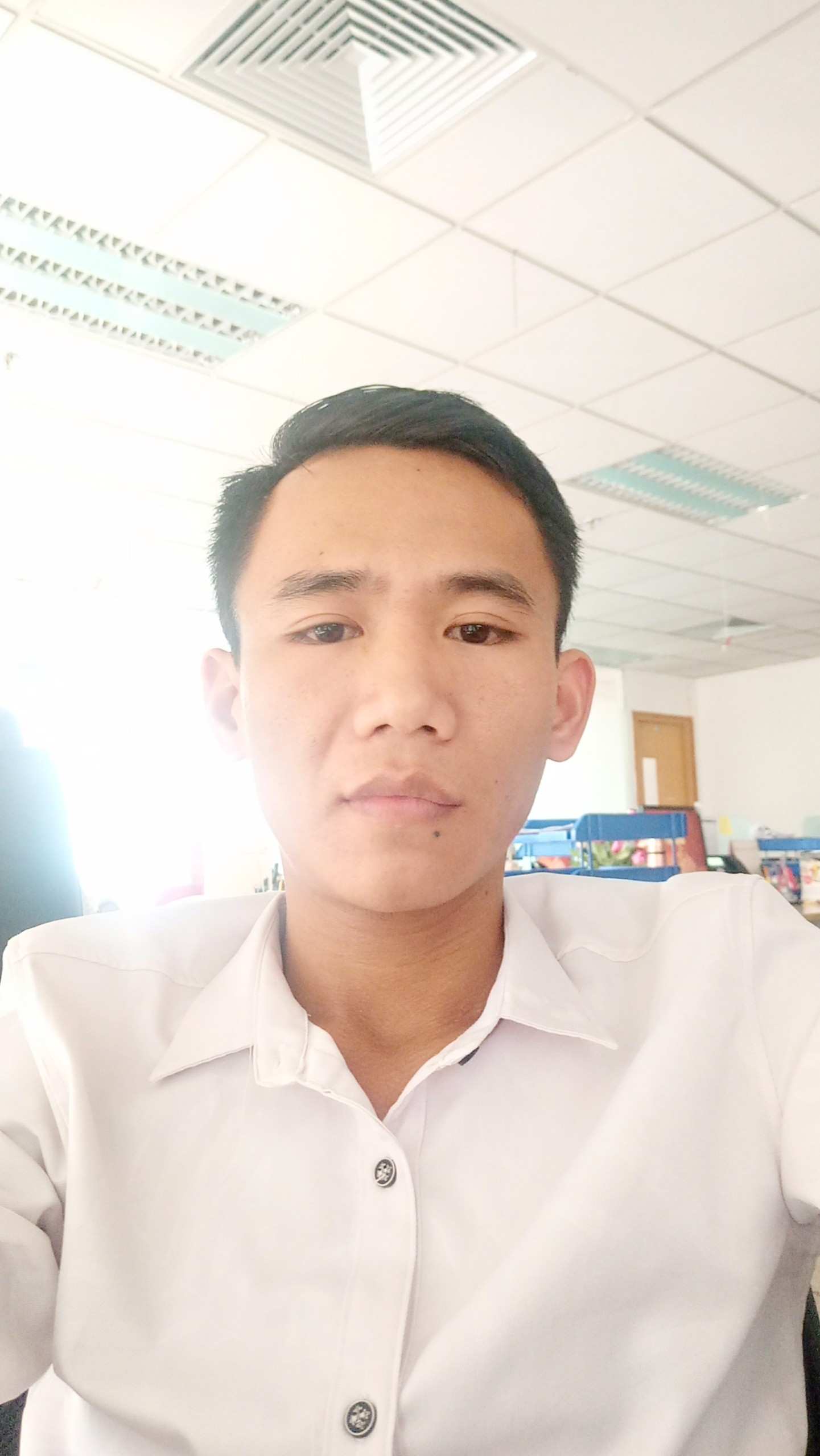 Chuyên gia Nguyễn Huy Quân 