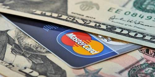 Hướng dẫn cách rút tiền từ thẻ Mastercard