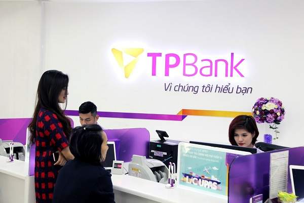 Bạn có thể đến chi nhánh TPBank gần nhất để thực hiện mở thẻ