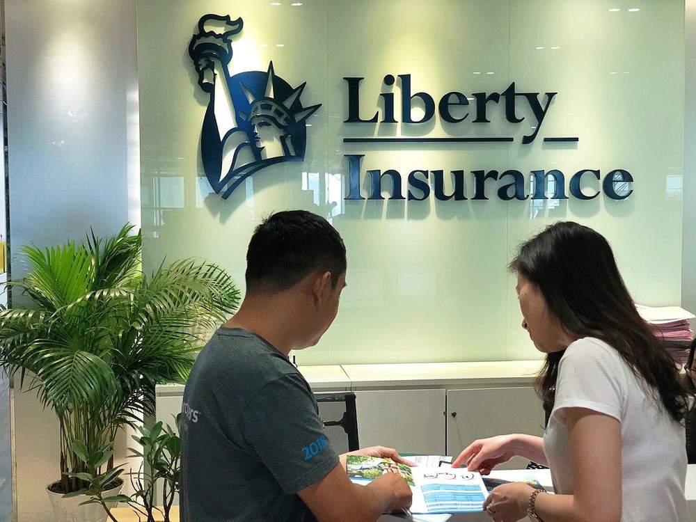 Đến trực tiếp phòng giao dịch của Liberty