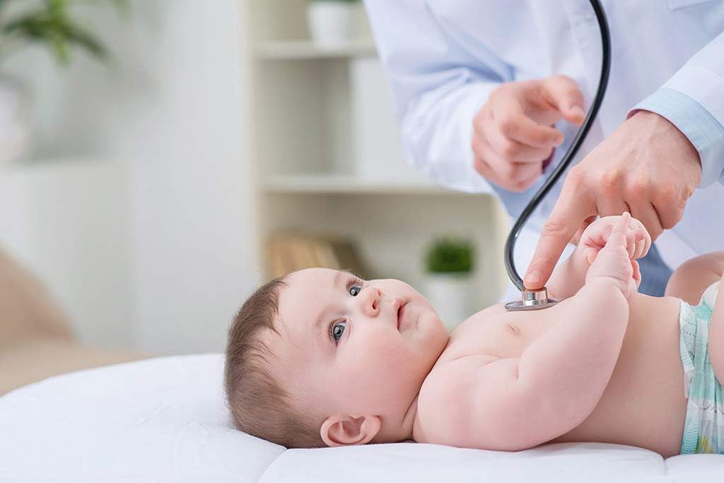 Trẻ sơ sinh được tham gia bảo hiểm y tế miễn phí