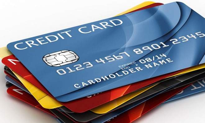 Nhiều ngân hàng triển khai dịch vụ làm thẻ ATM online