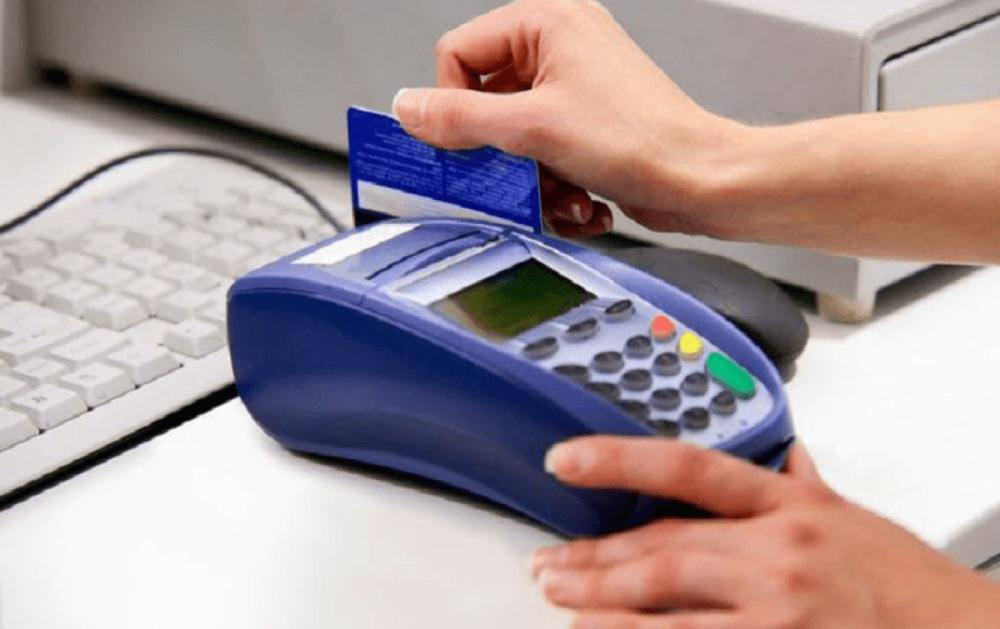 Kiểm tra tại cây ATM hoặc máy POS