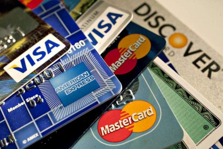 Hướng dẫn khóa thẻ tín dụng Sacombank