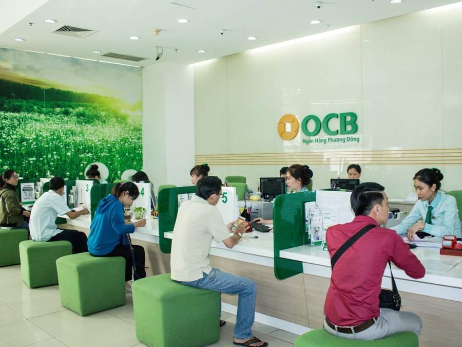 Mở khóa thẻ OCB tại quầy giao dịch 