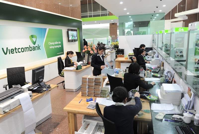 Vietcombank thứ 7 có chuyển tiền được không