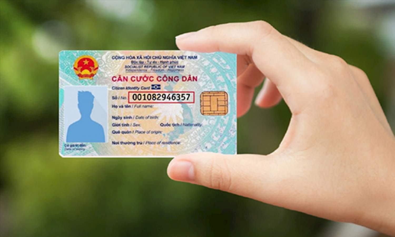 Khách hàng cần chuẩn bị CCCD để làm thẻ Visa BIDV