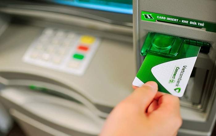 Có thể rút hết tiền trong thẻ ATM được không?