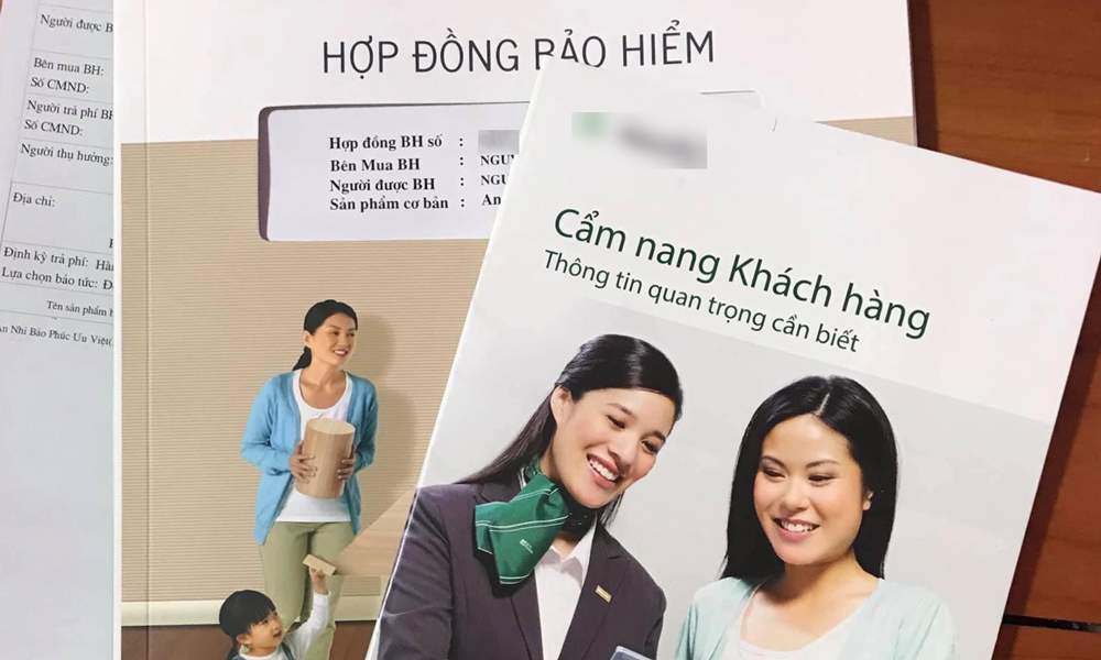 làm thẻ tín dụng từ hợp đồng bảo hiểm