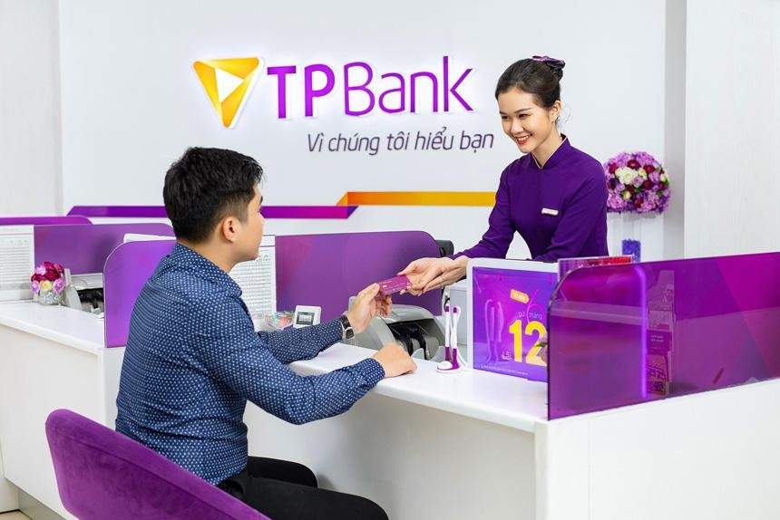 giờ làm việc ngân hàng TPBANK