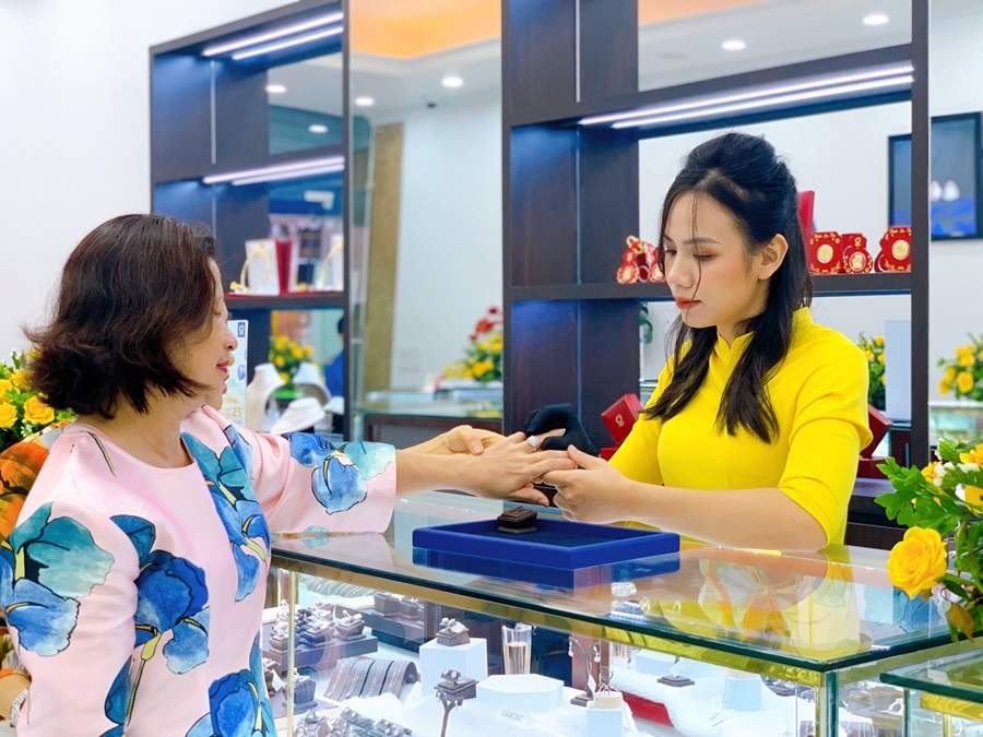 Cập nhật giá vàng Tiền Giang hôm nay bao nhiêu 1 lượng?