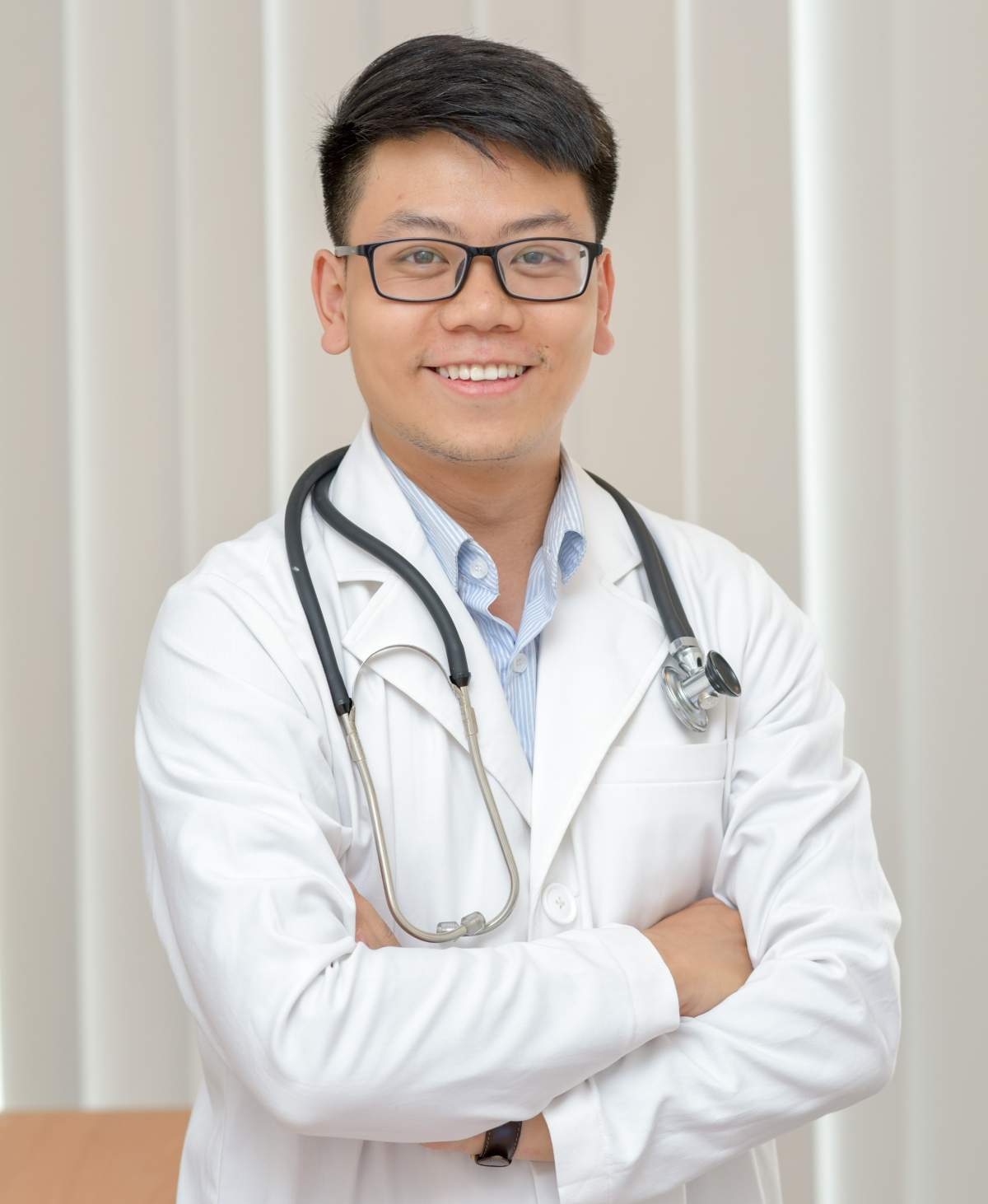 cam-on-cha-vi-da-tham-gia-bao-hiem-nhan-tho-de-con-duoc-thuc-hien-uoc-mo-tro-thanh-bac-si-2
