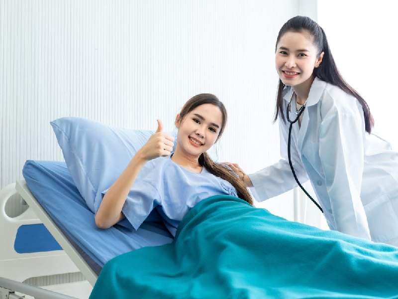 thebank_bao_hiem_nhan_tho_ho_tro_tai_chinh_khi_benh_tat_1722407442