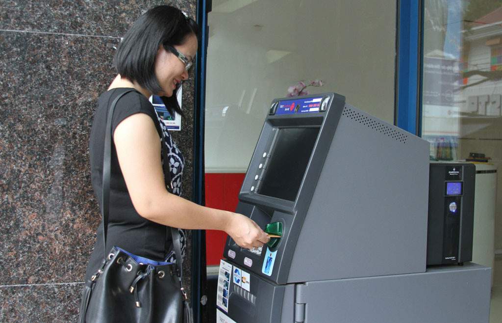 Nguyên nhân thẻ ATM không chuyển khoản được