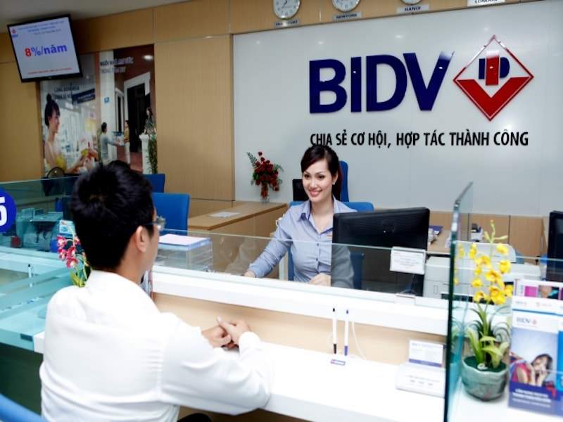 thebank_hinh2_the_tin_dung_doanh_nghiep_bidvmin_1522747862