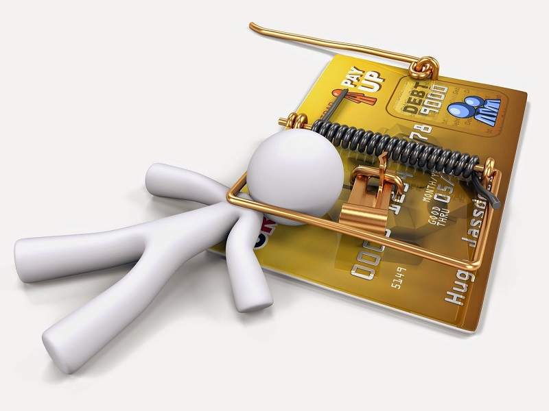 Rủi ro khi rút tiền từ thẻ tín dụng