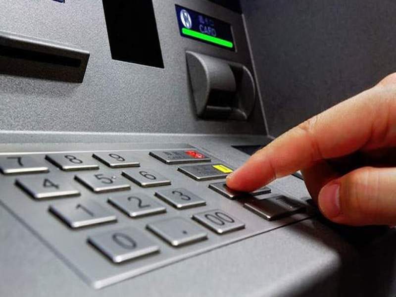 Cách sử dụng thẻ ATM cho người mới bắt đầu