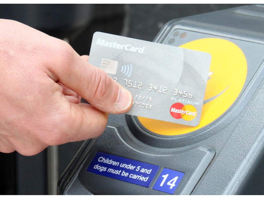 thanh toán bằng thẻ ghi nợ mastercard