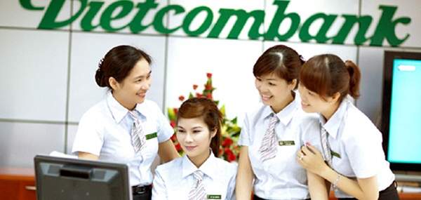 Buồn vui xoay quanh những giao dịch viên Vietcombank