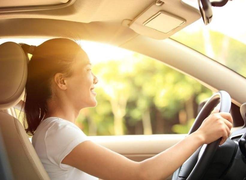 Có nên mua bảo hiểm ô tô tự nguyện?