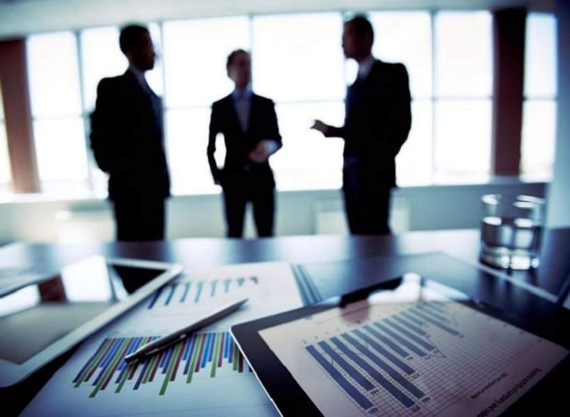 Các nhà đầu tư cần nắm rõ những lý thuyết, khái niệm về chứng khoán.