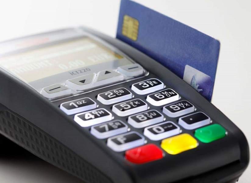 Với Samsung Pay, người dùng không cần phải đem thẻ bên cạnh mình.