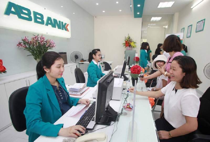 Đăng ký dịch vụ BankPlus tại các điểm giao dịch của ABBANK trên toàn quốc