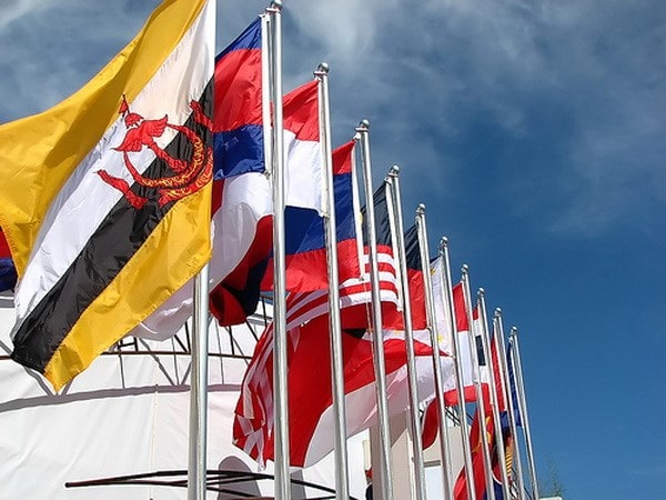 asean-flags-min